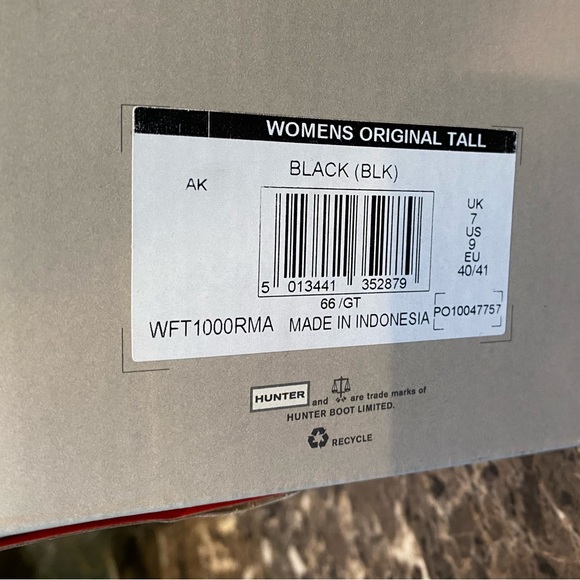 Hunter Women’s Original Tall Rain Boots - Picture 8 of 9